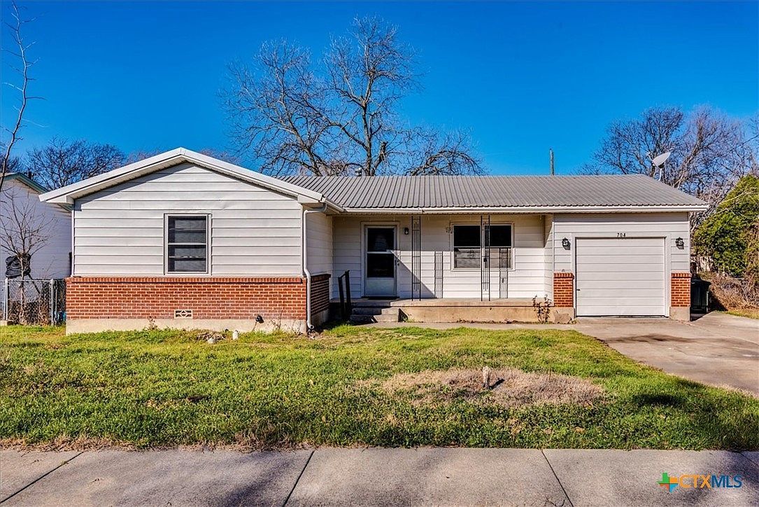 704 S 3rd St Copperas Cove, TX 76522  | Single Family