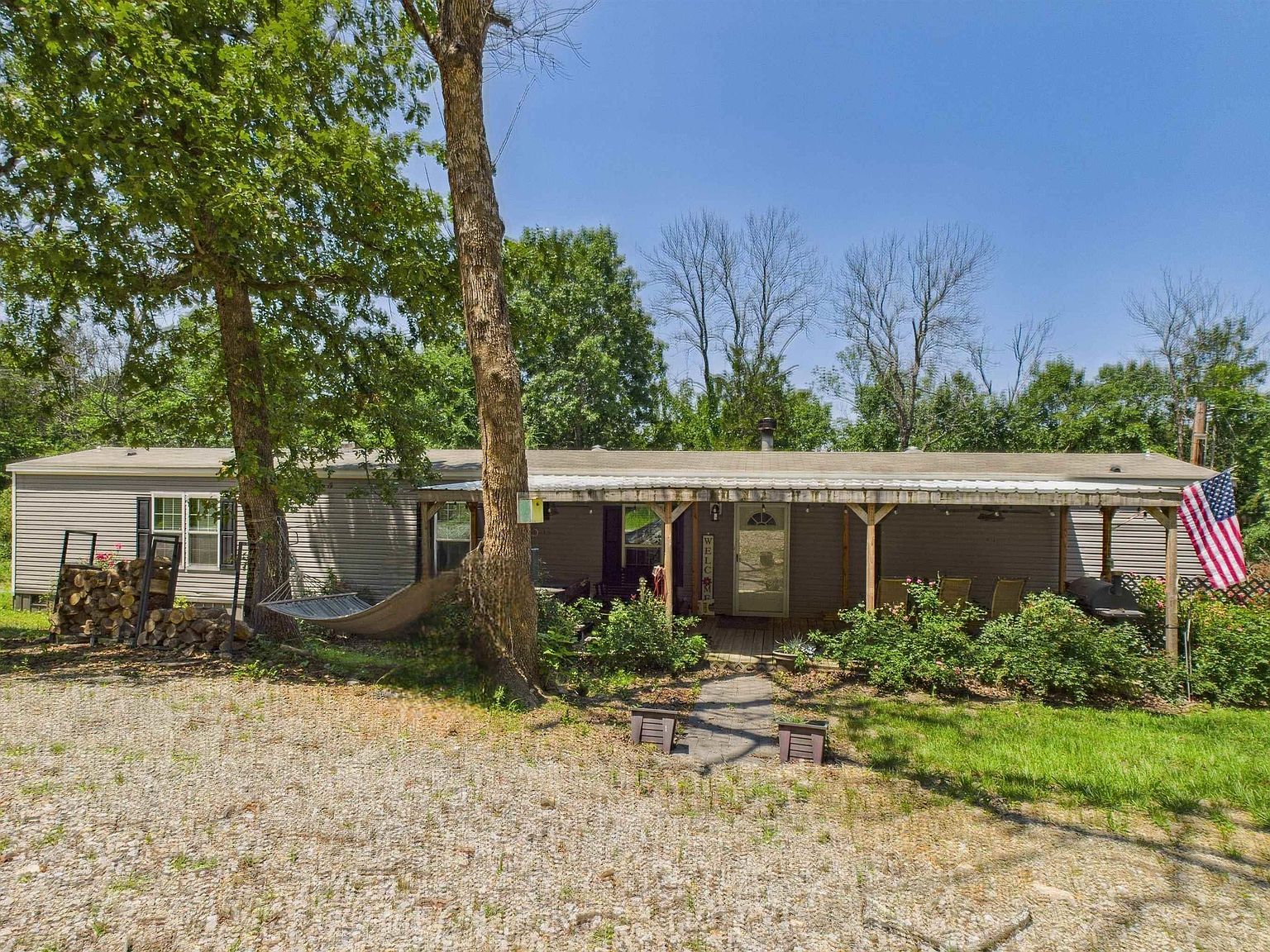 277 Mulberry St Cotter, AR 72626 - Thumbnail 2