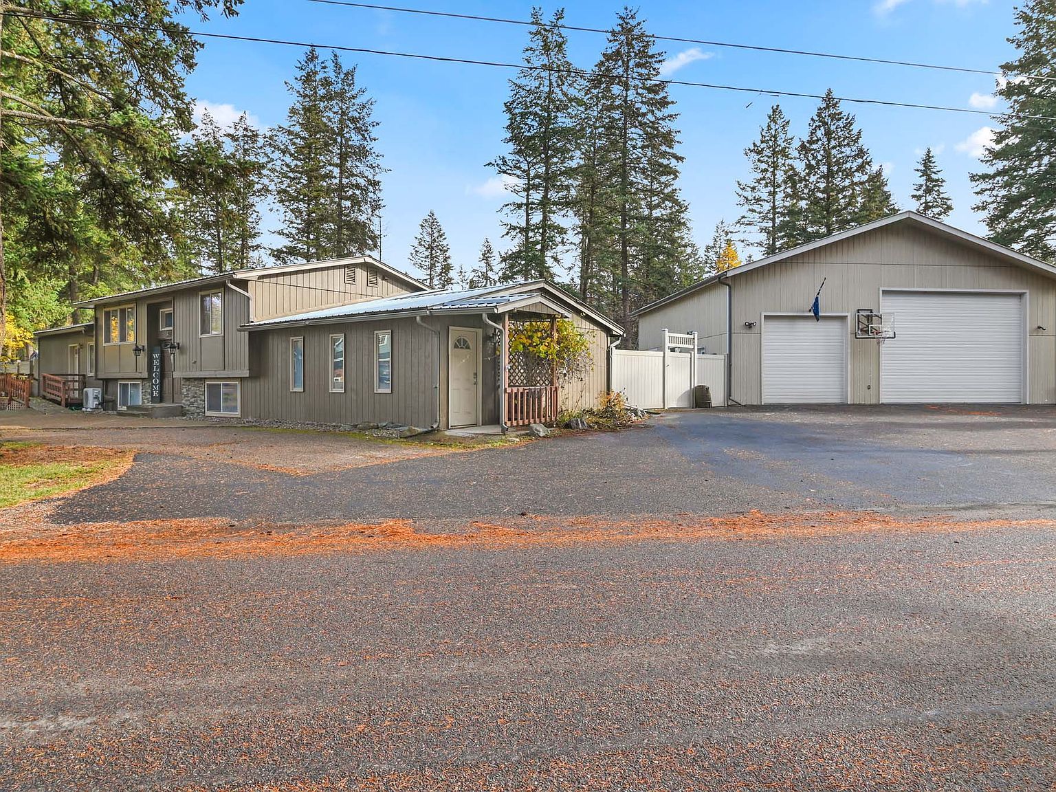 986 3rd St Columbia Falls, MT 59912 - Thumbnail 2