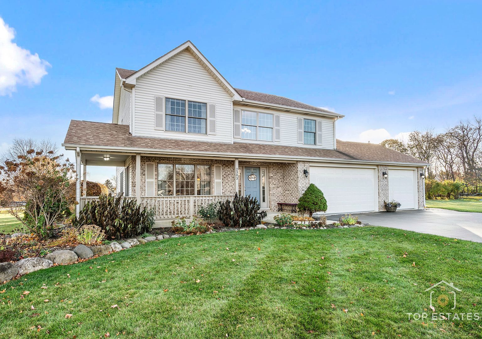 2303 Fox Bluff Ln Spring Grove, IL 60081 - Thumbnail 2