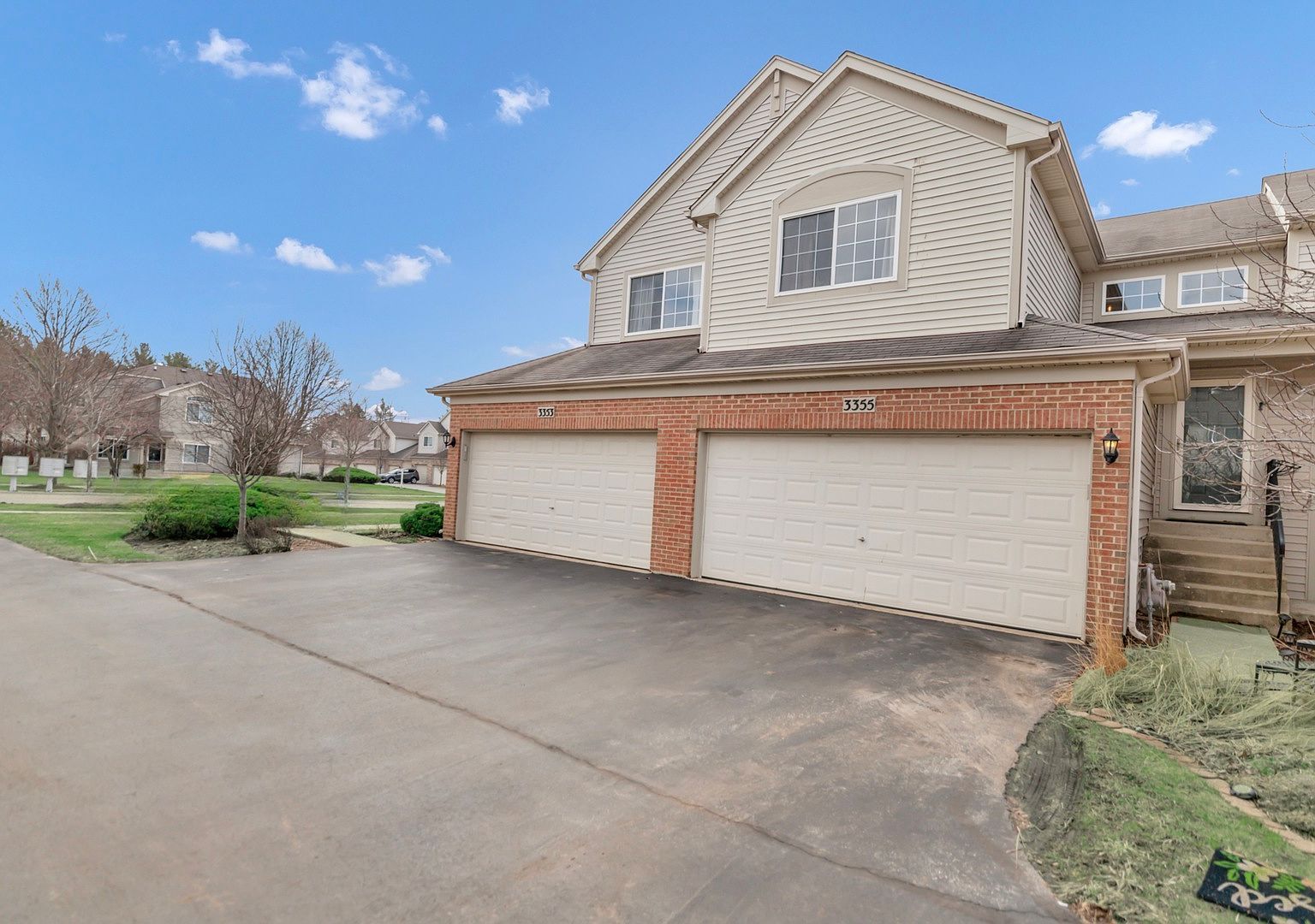 3355 Blue Ridge Dr Carpentersville, IL 60110 - Thumbnail 2