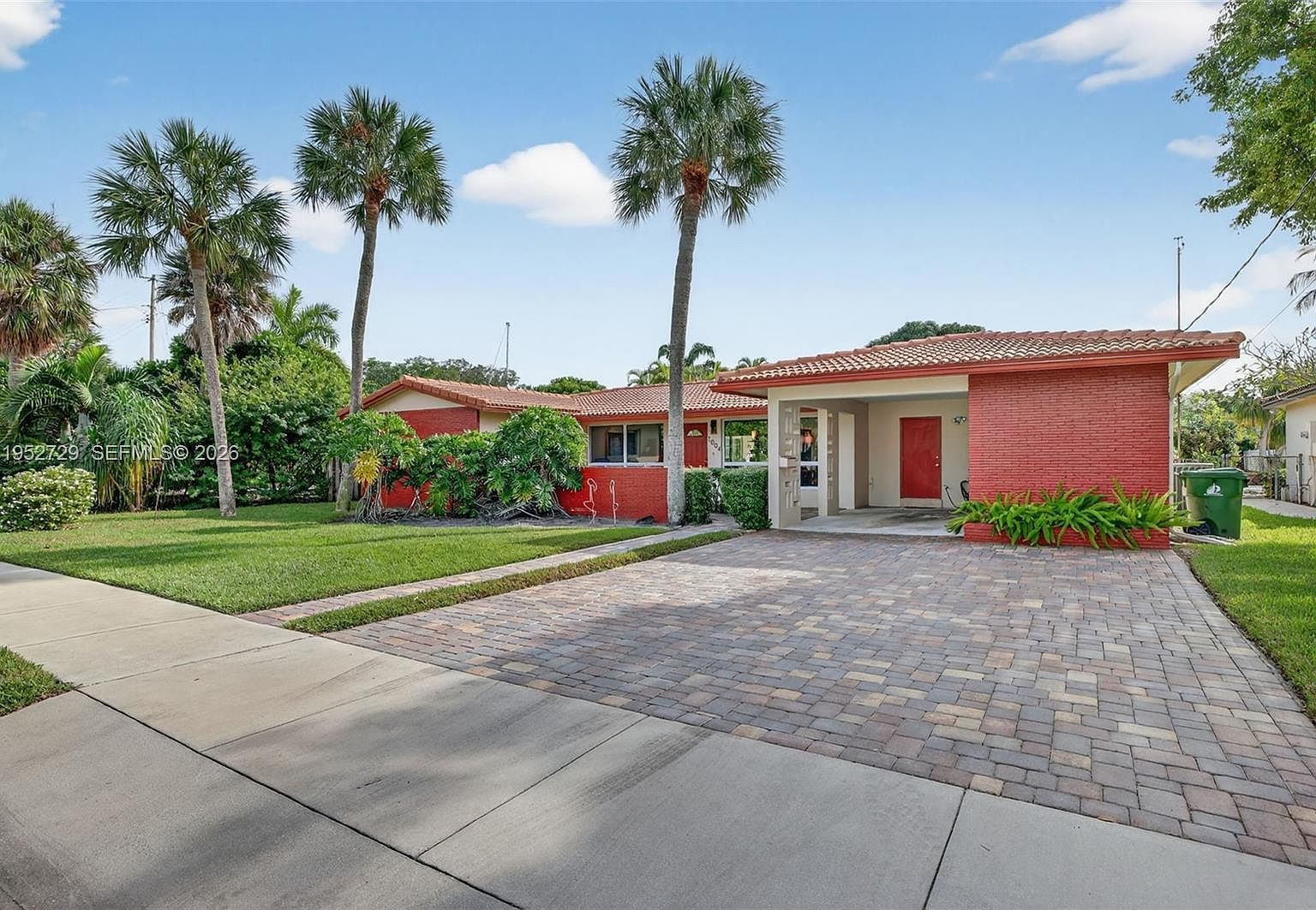 1004 Orange Isle Fort Lauderdale, FL 33315 - Thumbnail 2