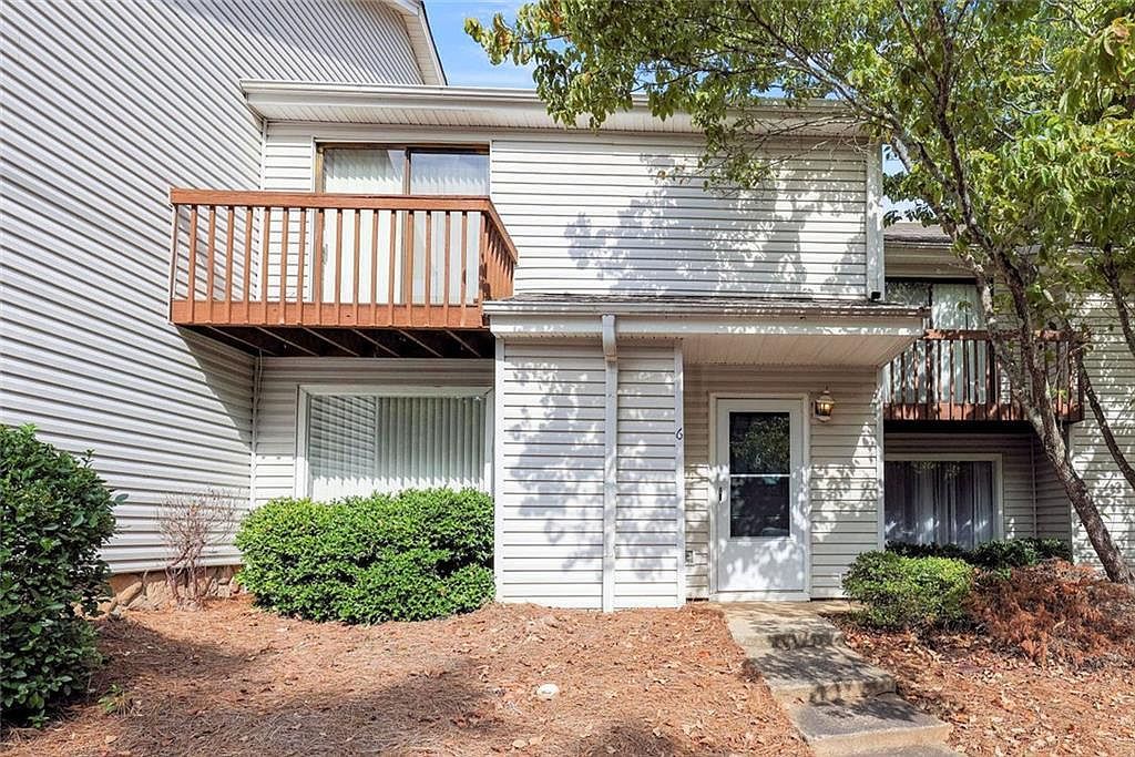 6 Fairway Dr NW Kennesaw, GA 30144 - Thumbnail 2