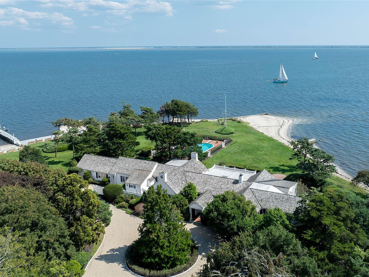 16 Point Rd Bellport, NY 11713 - Thumbnail 2