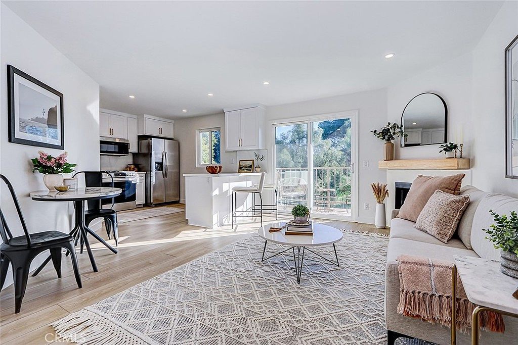 4701 E Anaheim St Unit 304 Long Beach, CA 90804 - Thumbnail 2