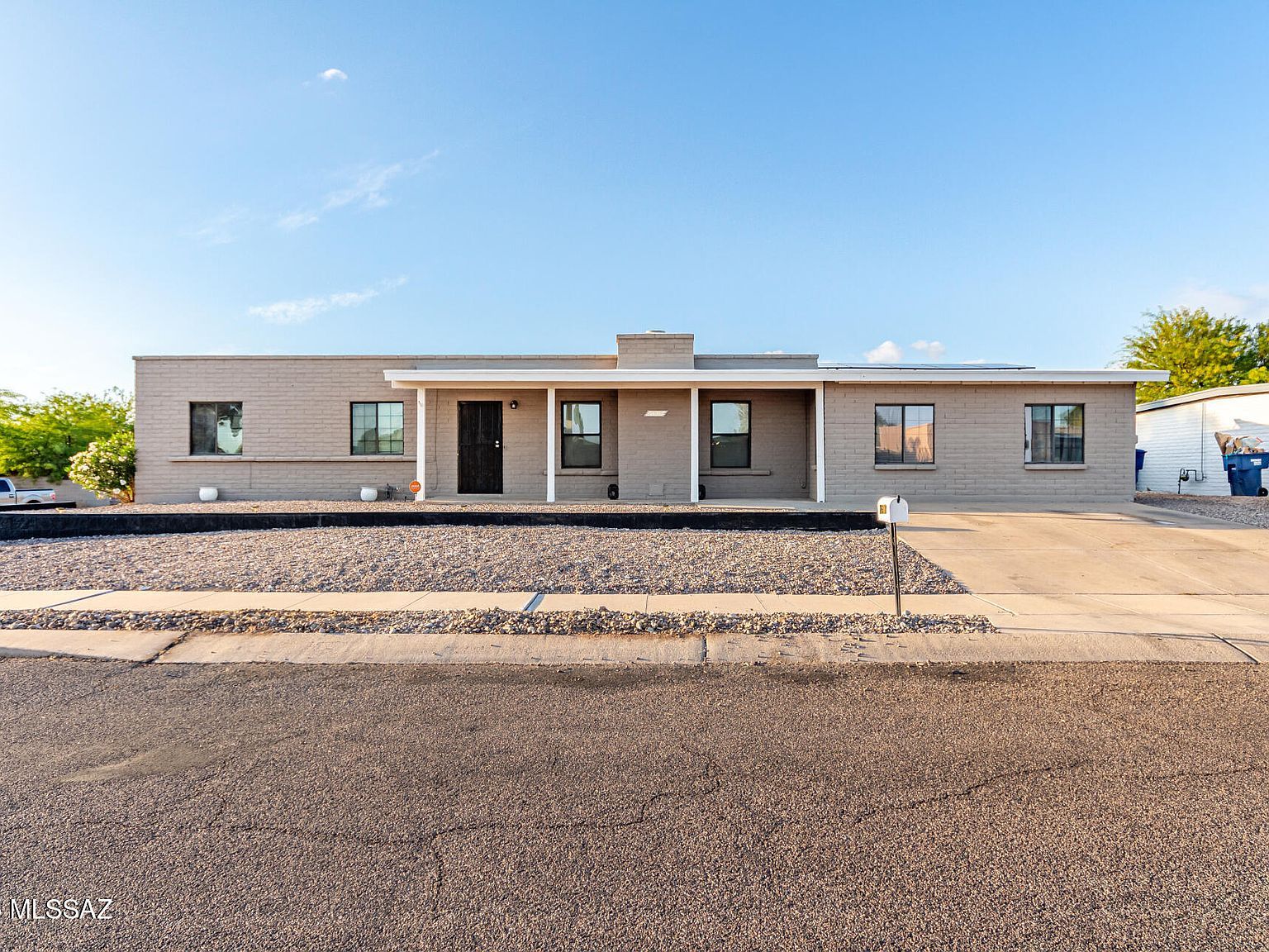 7601 E 45th St Tucson, AZ 85730  | Single Family