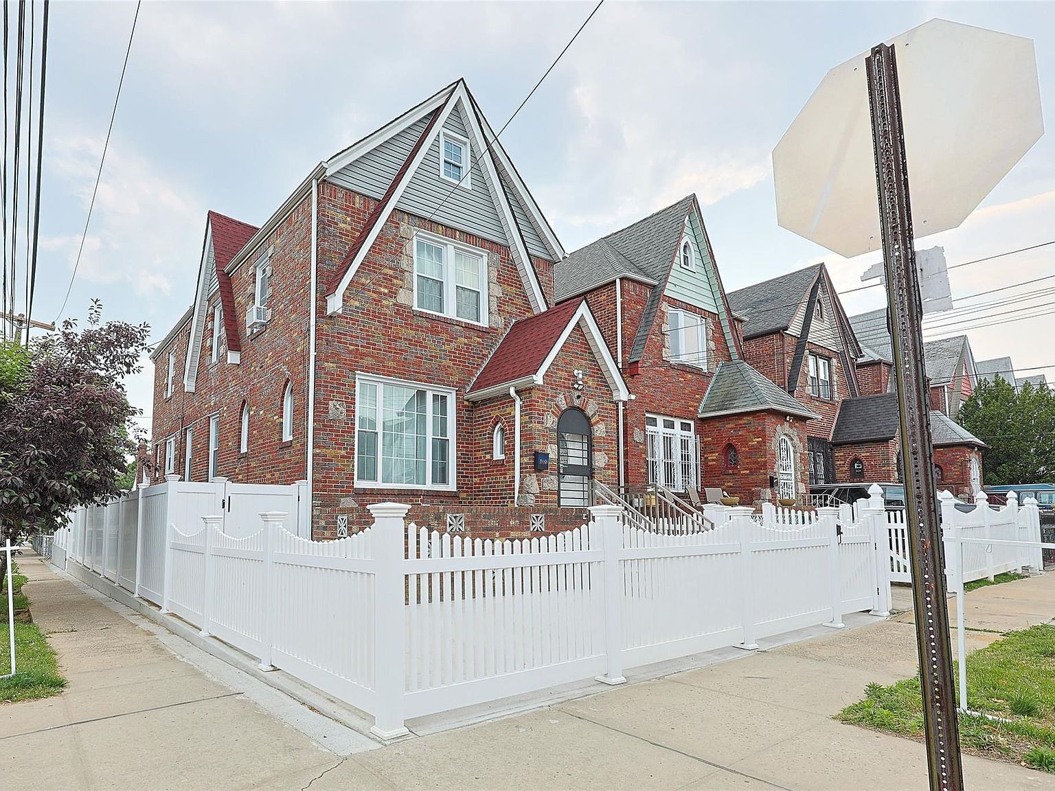 191-68 115th Rd Saint Albans, NY 11412 - Thumbnail 2