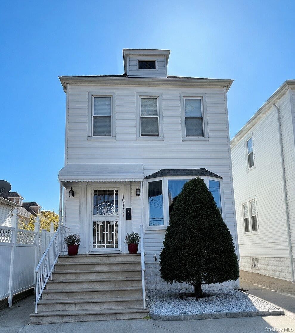 1911 Haight Ave Bronx, NY 10461, 10461
