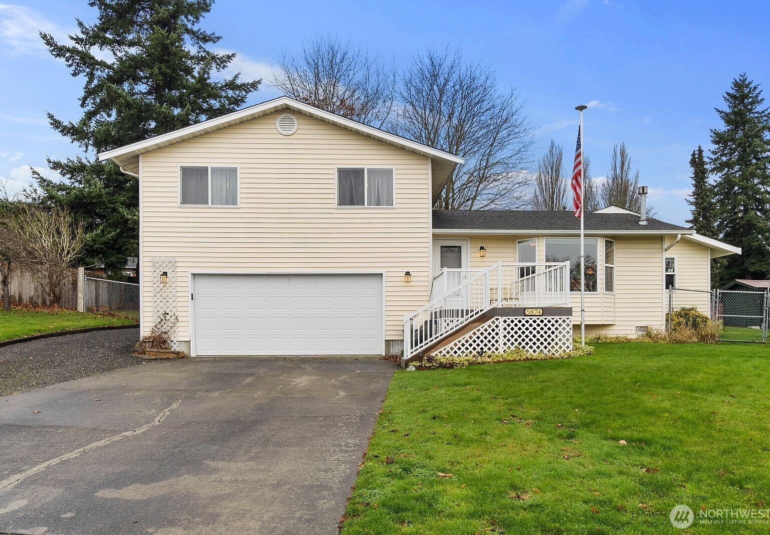 5874 Sherry Pl Ferndale, WA 98248 - Thumbnail 2