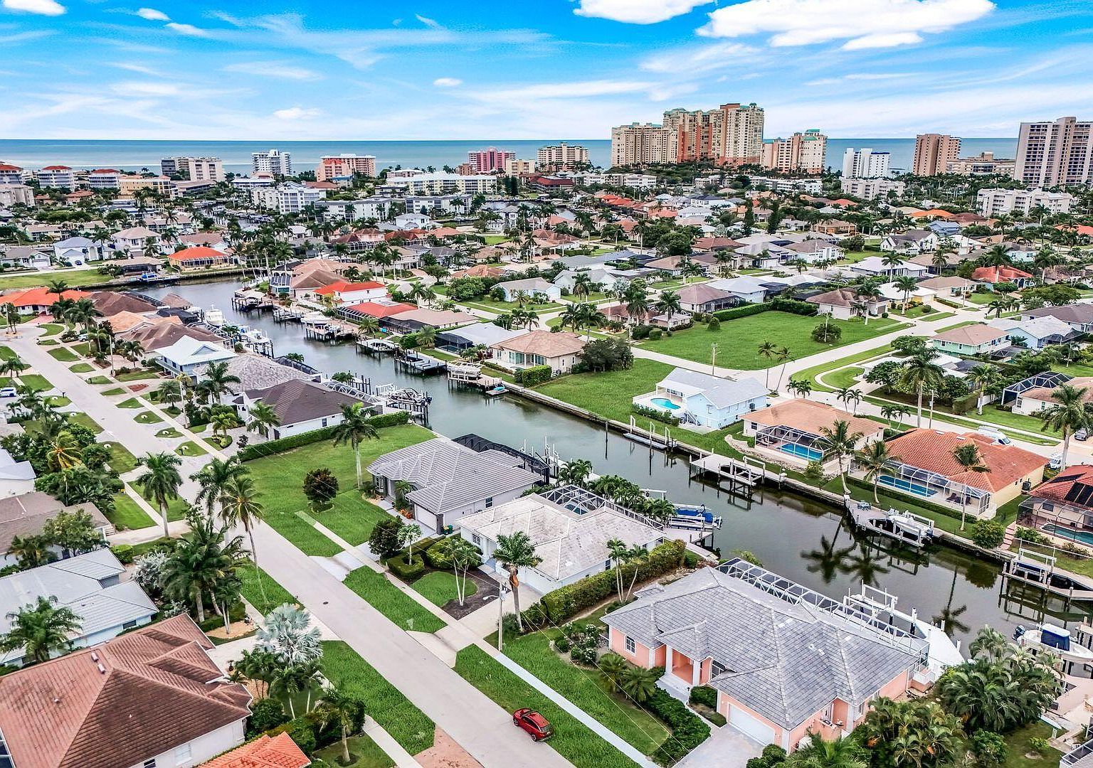 742 Orchid Ct Marco Island, FL 34145 - Thumbnail 2