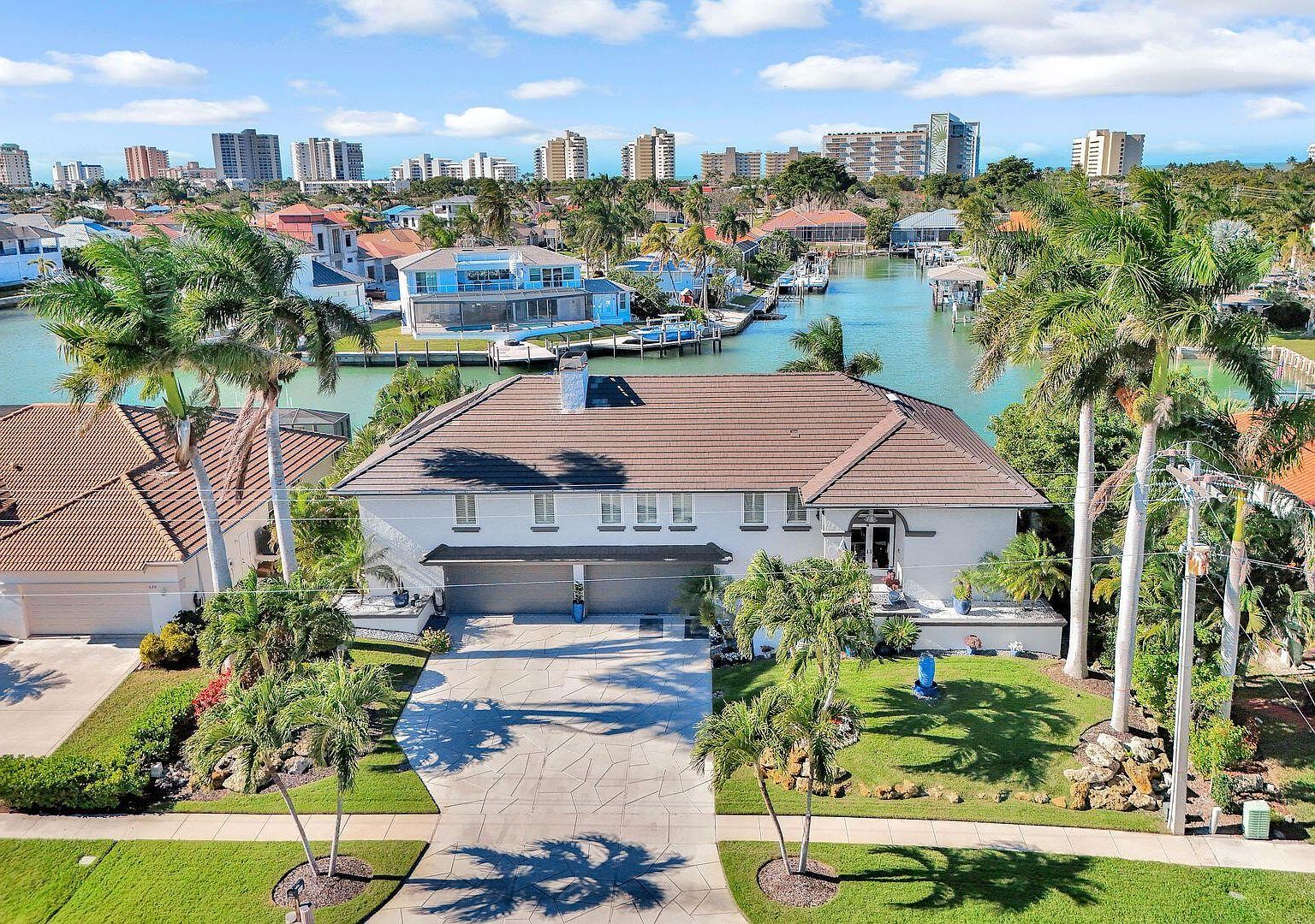 610 Partridge Ct Marco Island, FL 34145 - Thumbnail 2