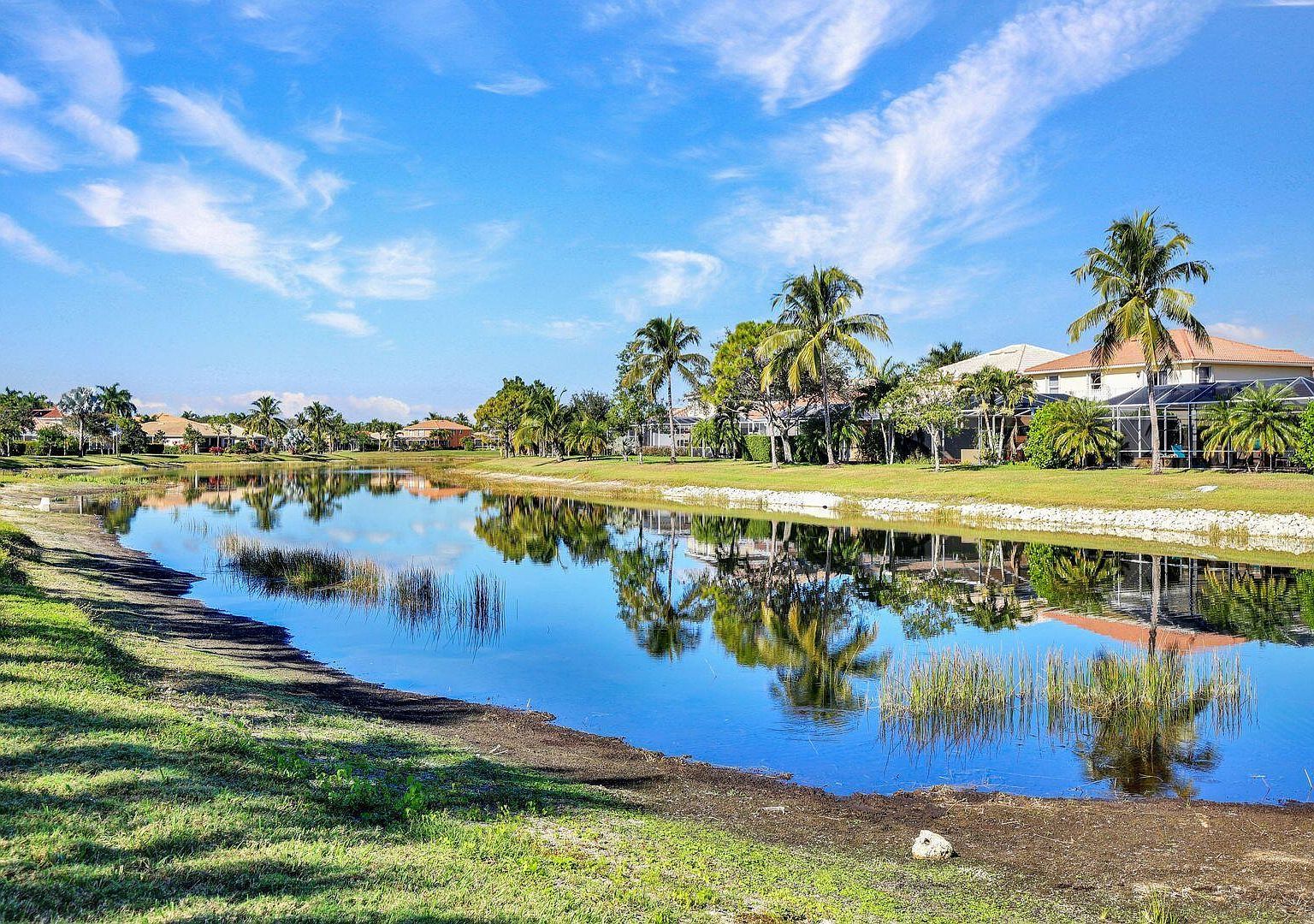 14685 Cranberry Ct Unit 2004 Naples, FL 34114 - Thumbnail 2