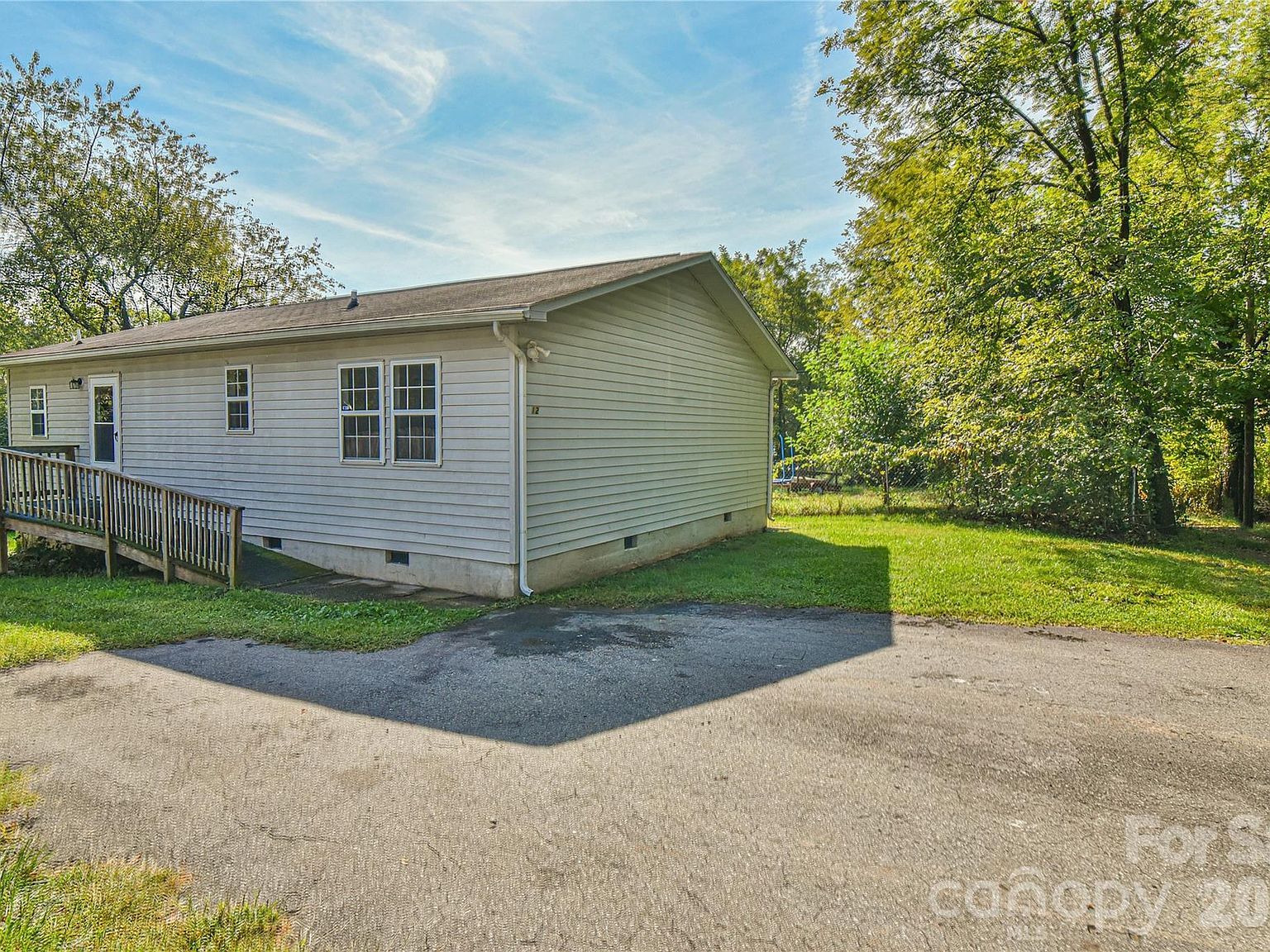 12 Moody St Candler, NC 28715, 28715