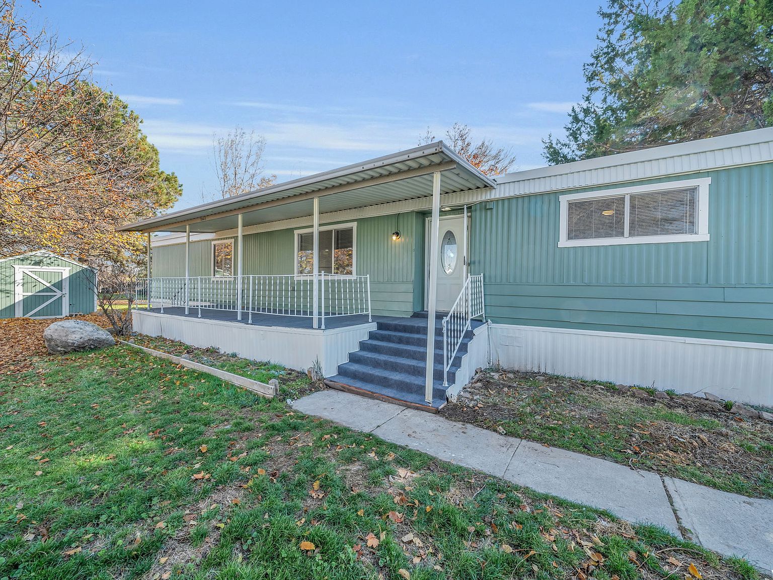 874 S Meridian Cir W Salt Lake City, UT 84123 - Thumbnail 2