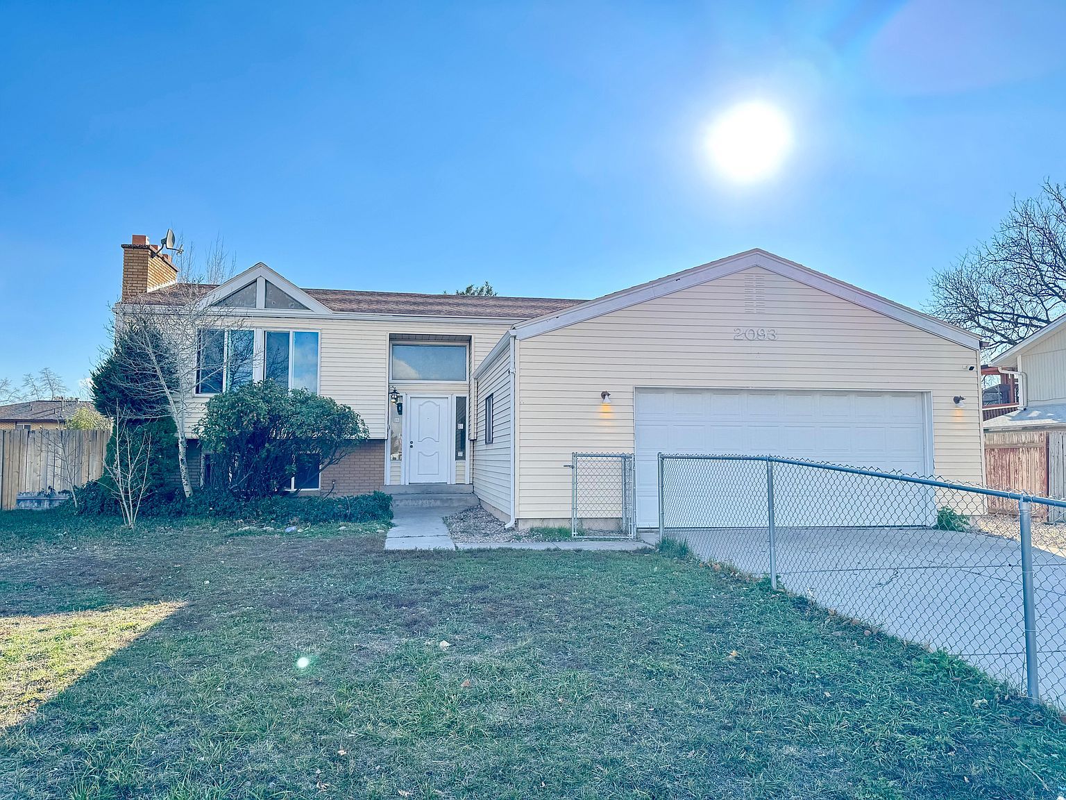 2093 W Chateau Ave Salt Lake City, UT 84129 - Thumbnail 2