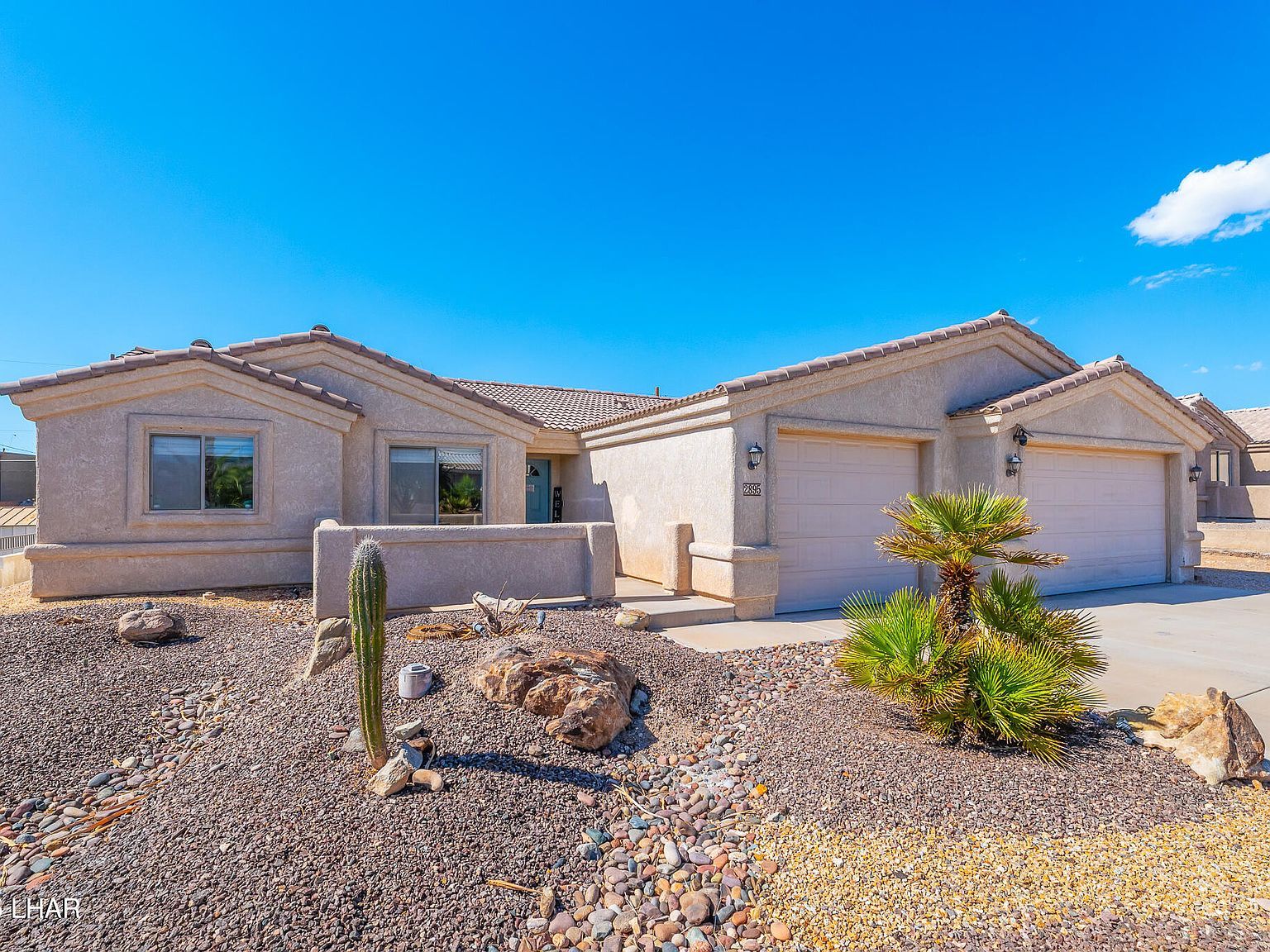 2895 Janet Dr Lake Havasu City, AZ 86404 - Thumbnail 2