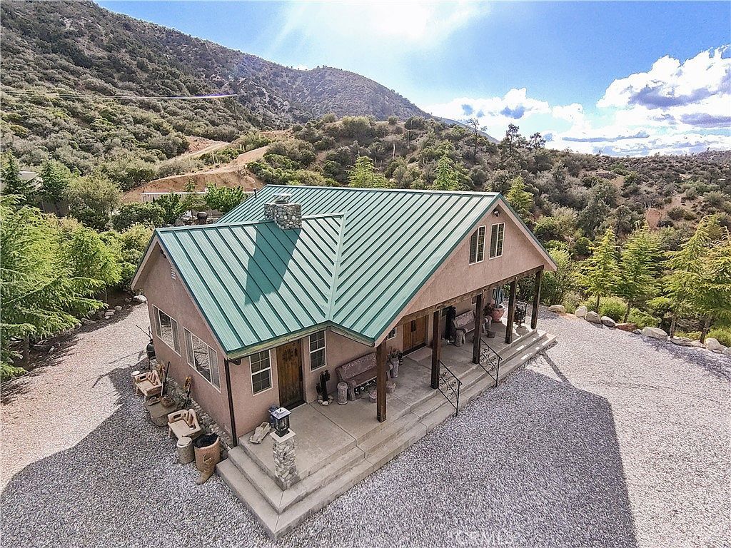 1870 Oak Springs Valley Rd Wrightwood, CA 92397 - Thumbnail 2
