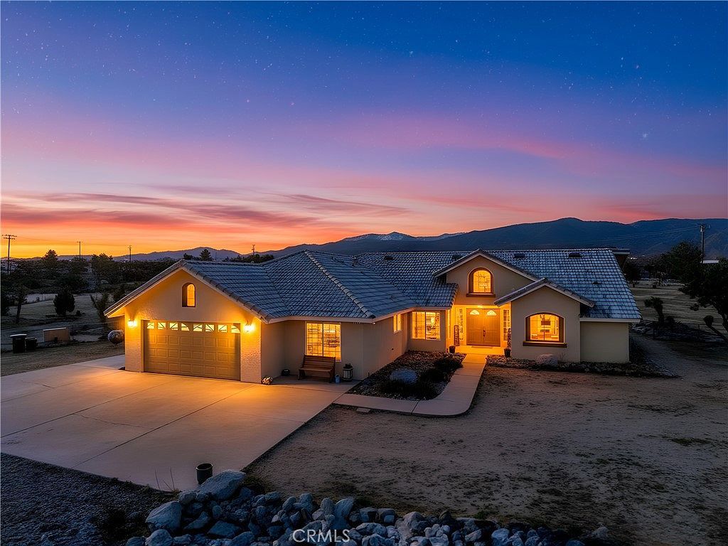 1825 Smoketree Rd Pinon Hills, CA 92372 - Thumbnail 2