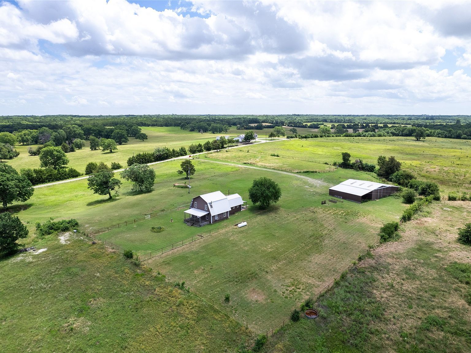 1601 County Road 3106 Bonham, TX 75418 - Thumbnail 2