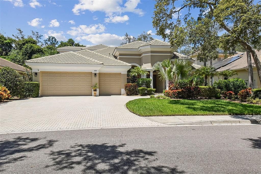 2935 Grey Oaks Blvd Tarpon Springs, FL 34688 - Thumbnail 2