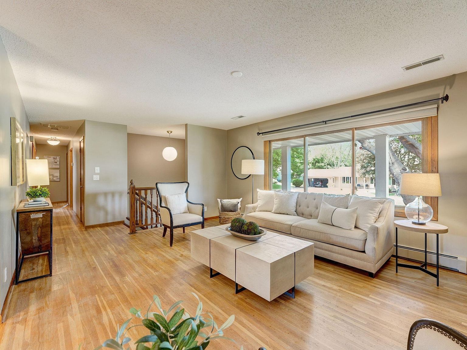 1808 Raleigh Dr Burnsville, MN 55337 - Thumbnail 2