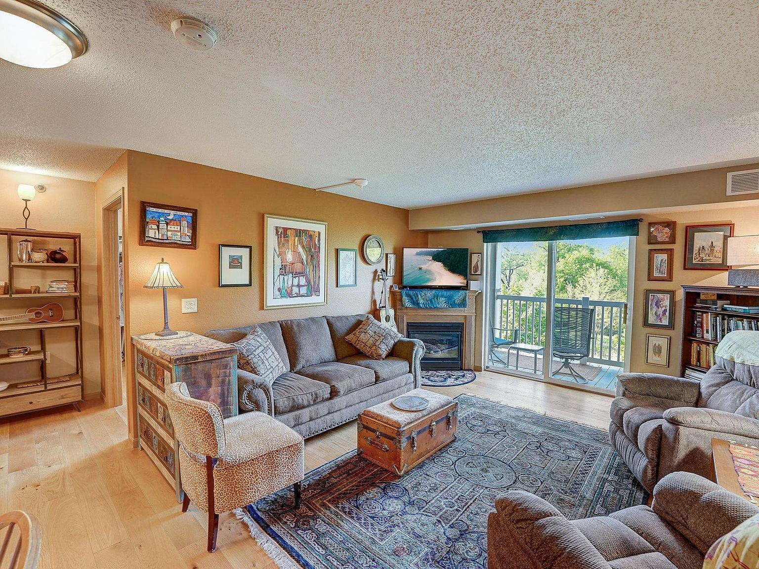 1321 Lake Dr W UNIT 124 Chanhassen, MN 55317 - Thumbnail 2