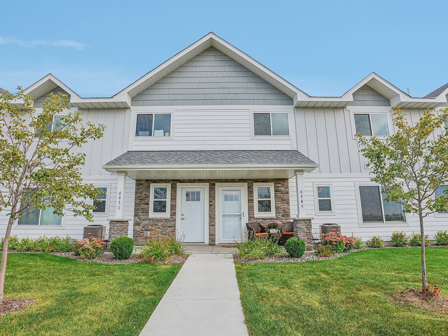 6945 Linwood Dr NE Albertville, MN 55301 - Thumbnail 2