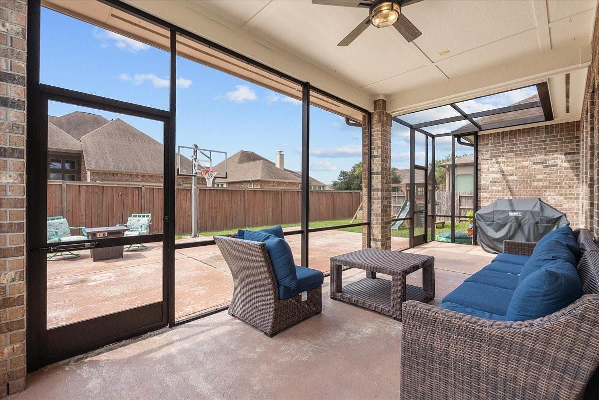 606 W Frk Webster, TX 77598 - Thumbnail 2