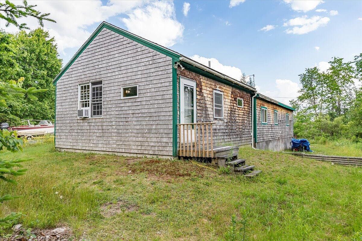 26 Jenkins Rd Penobscot, ME 04476 - Thumbnail 2