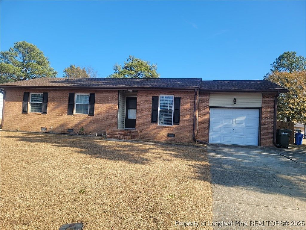6560 Honeysuckle Dr Fayetteville, NC 28304 - Thumbnail 2