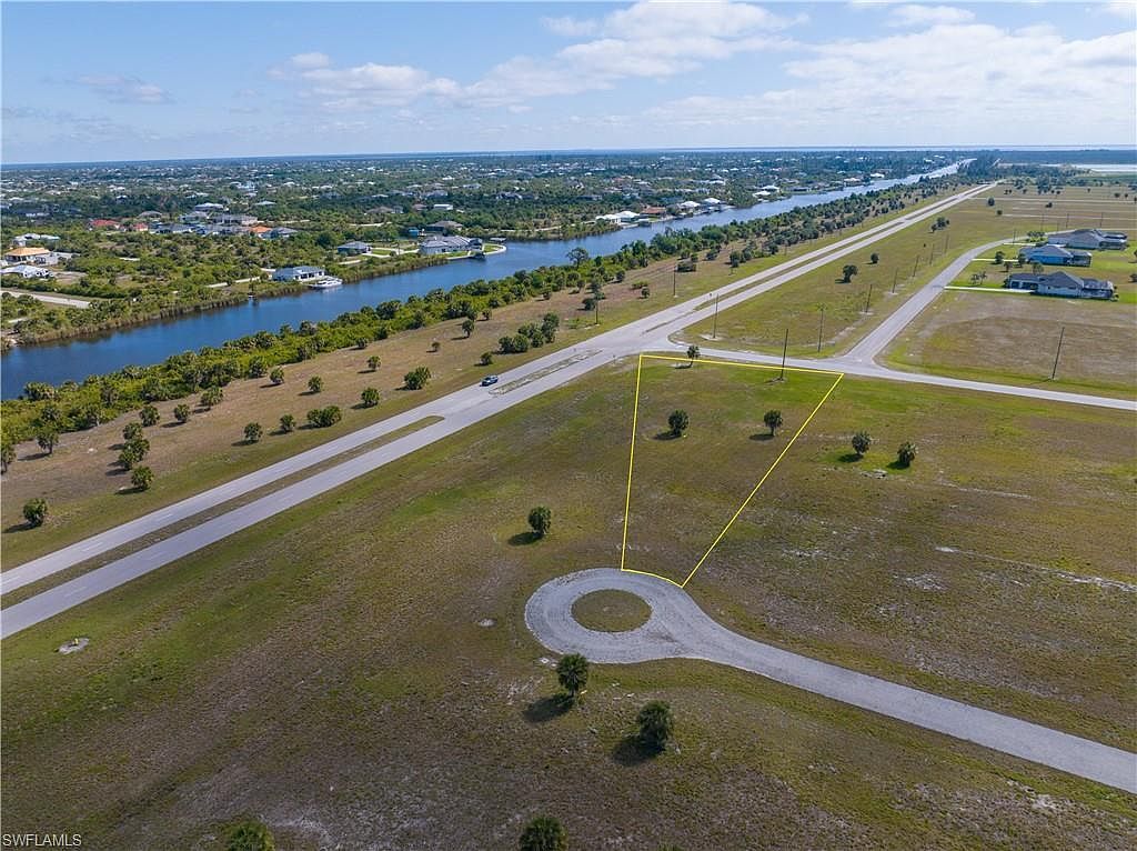 16 Spruce Ln Placida, FL 33946 - Thumbnail 2