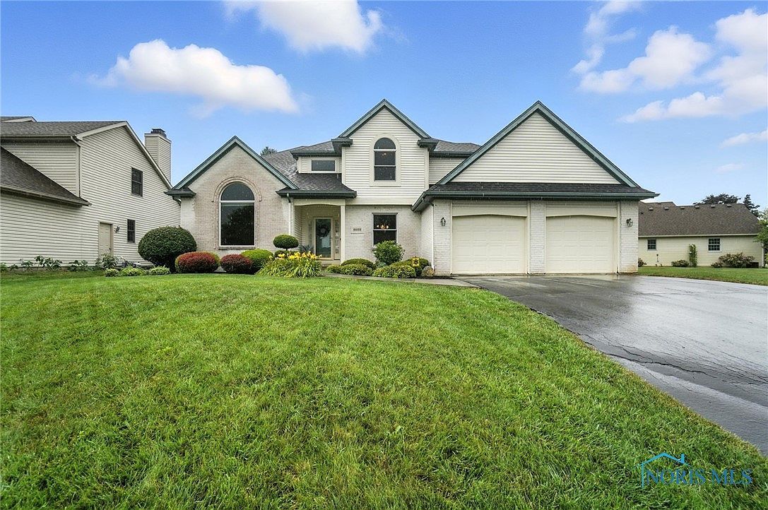 6608 W Meadows Ln Maumee, OH 43537 - Thumbnail 2