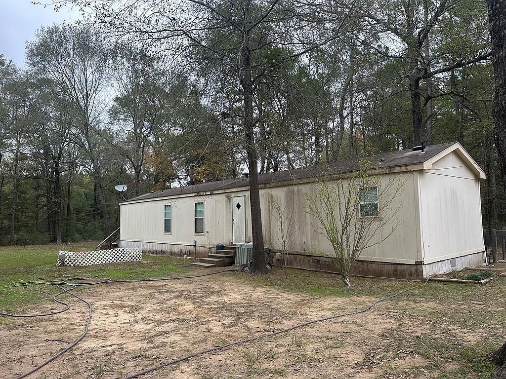 944 Whispering Pine Ln Lufkin, TX 75901 - Thumbnail 2