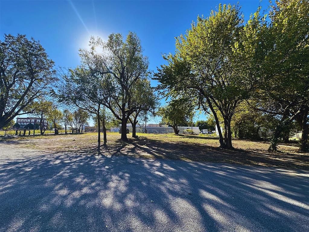 607 W London St LOT 1-6 El Reno, OK 73036 - Thumbnail 2