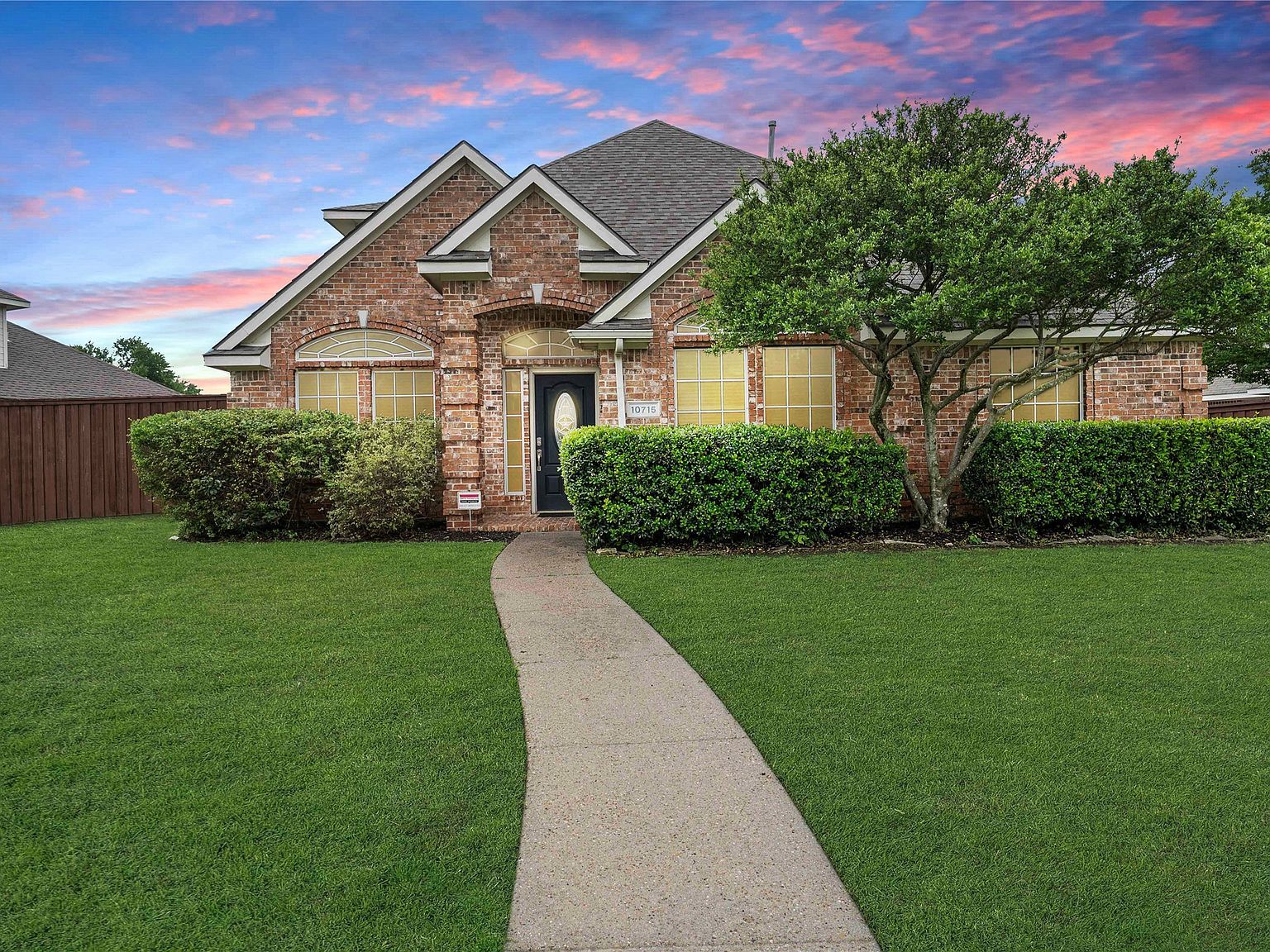 10715 Wild Oak Dr Frisco, TX 75035 - Thumbnail 2