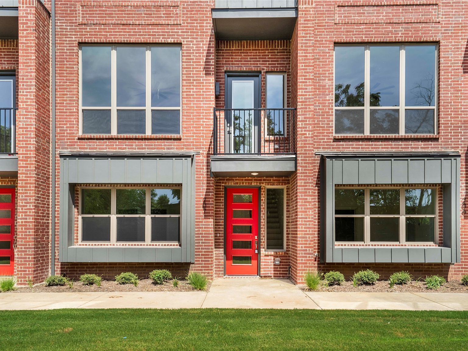 13351 Goodland St #207 Dallas, TX 75211 - Thumbnail 2