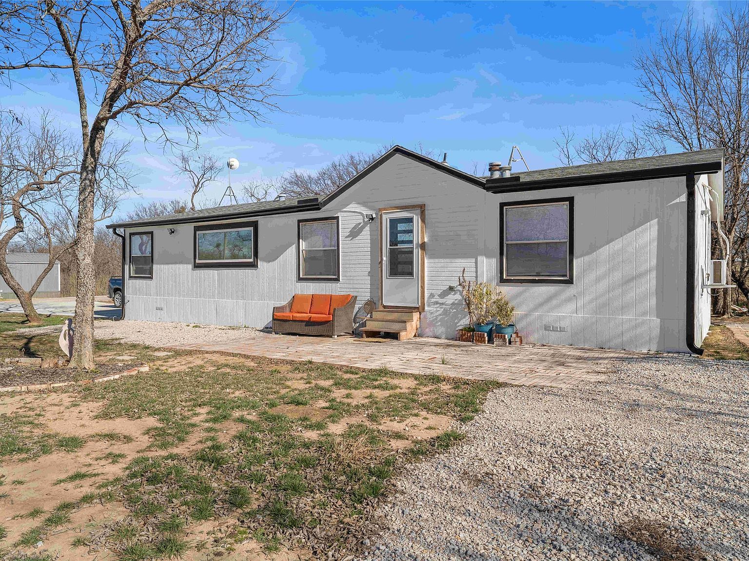 169 Cumberland Trl Bridgeport, TX 76426 - Thumbnail 2