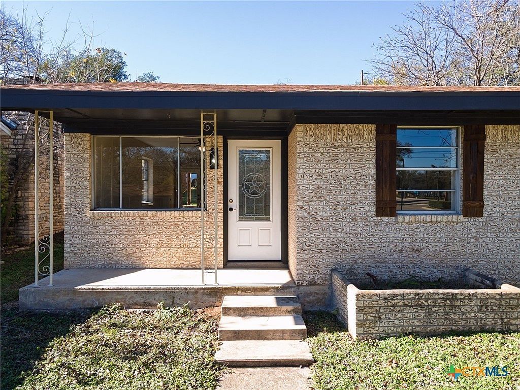 1502 S Main St Lampasas, TX 76550 - Thumbnail 2
