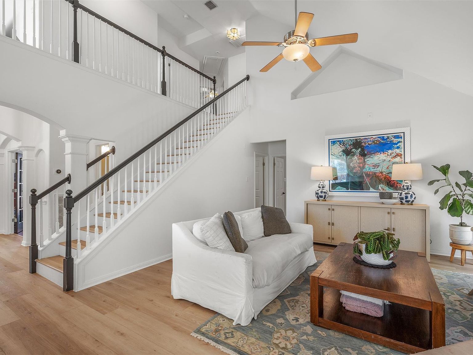 1617 Shady Hillside Pass Round Rock, TX 78665 - Thumbnail 2