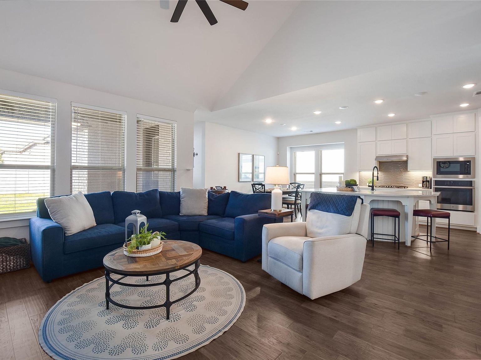 237 Arrowhead Mound Rd Georgetown, TX 78628 - Thumbnail 2