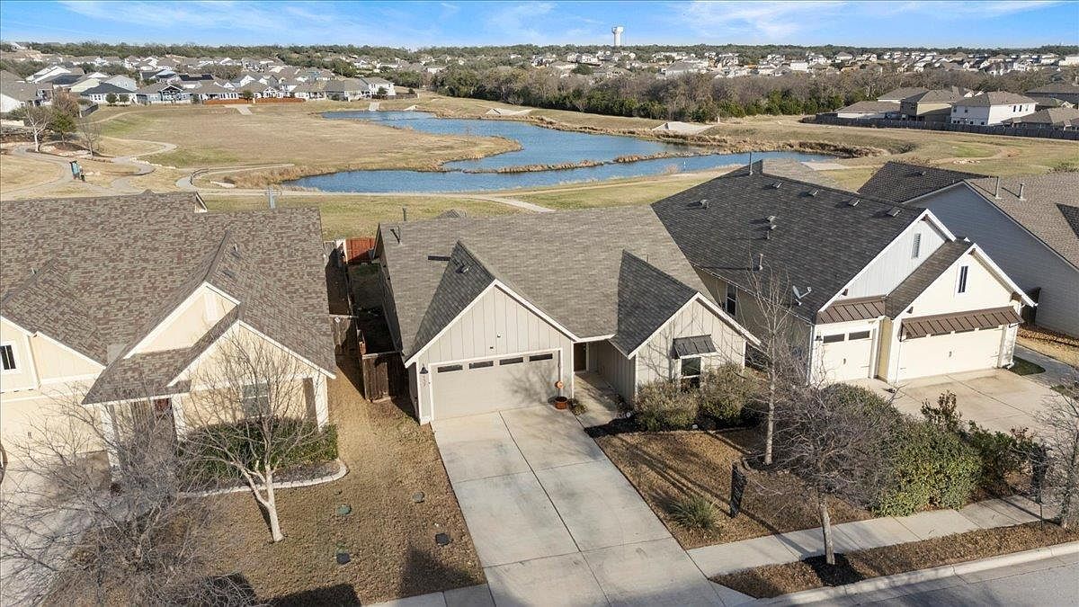 137 Fire Wheel Pass Liberty Hill, TX 78642 - Thumbnail 2