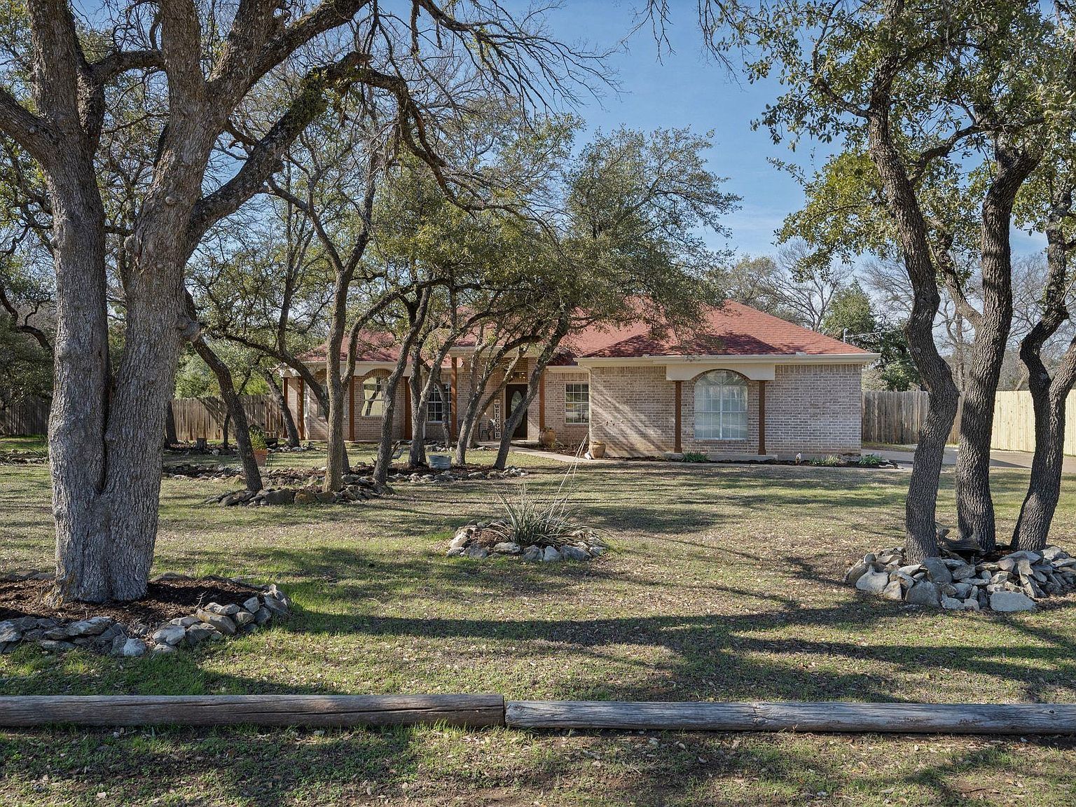 75 Four T Ranch Rd Georgetown, TX 78633 - Thumbnail 2