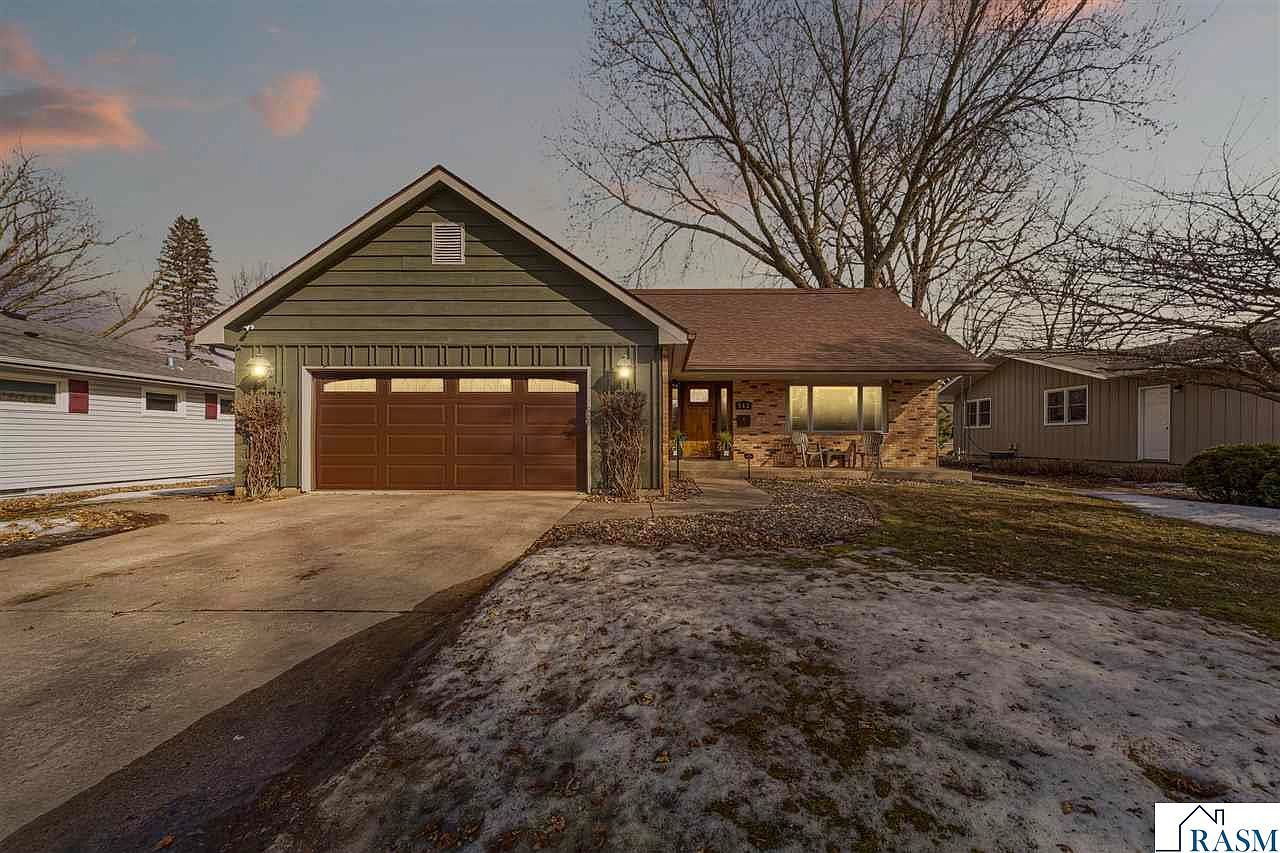562 Maple Dr Owatonna, MN 55060 - Thumbnail 2