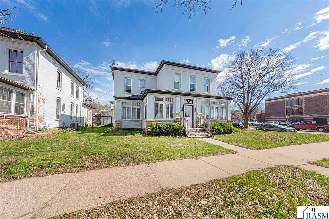 303 N Broad St Mankato, MN 56001  | Multi Family