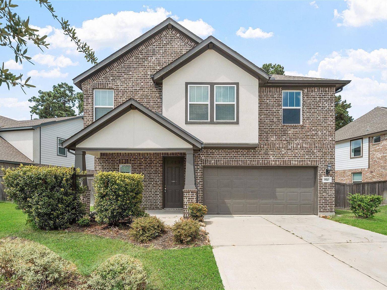 810 Spruce Pine Dr Willis, TX 77318 - Thumbnail 2