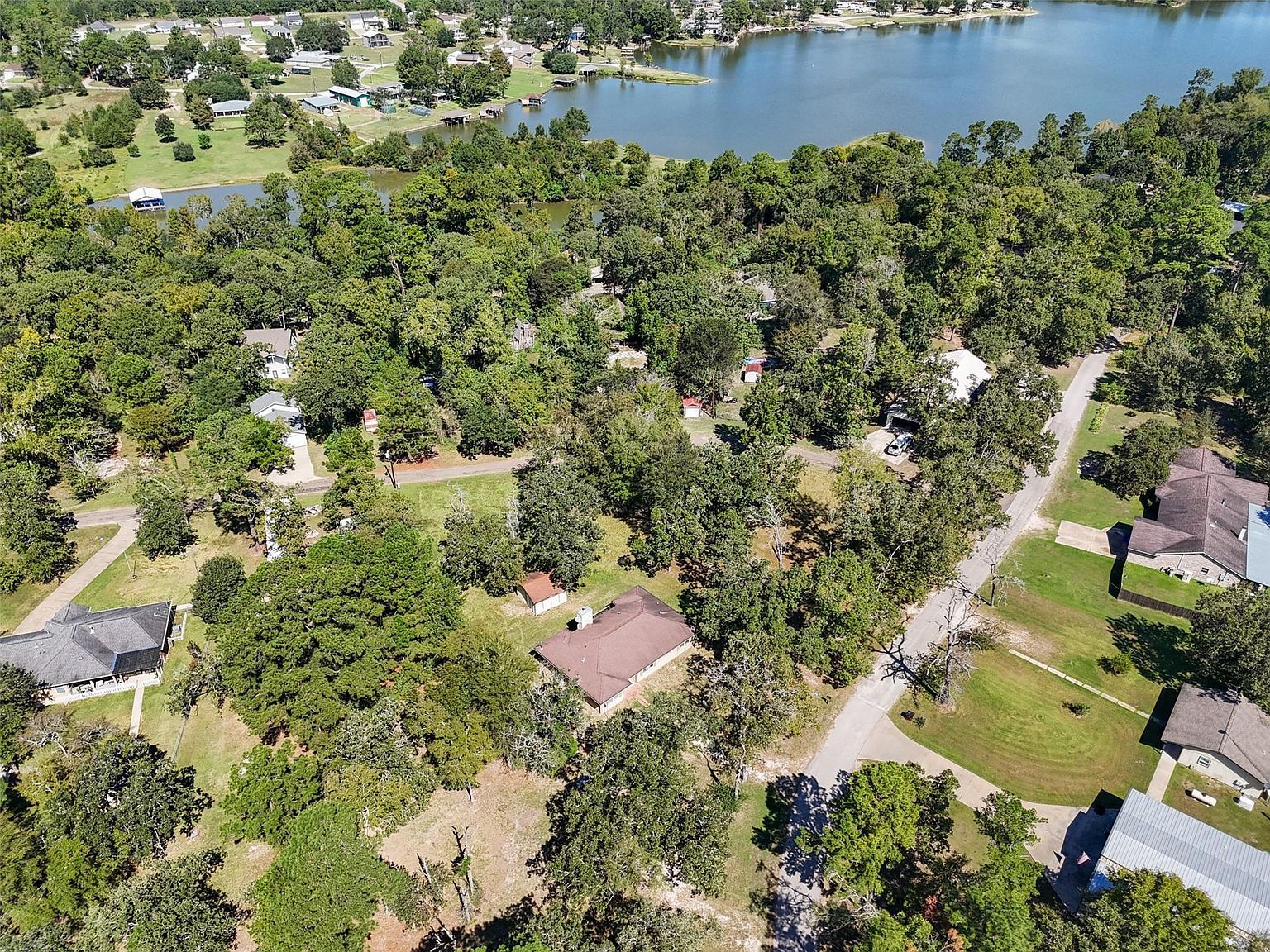 15 Hill Top Rd Huntsville, TX 77320 - Thumbnail 2