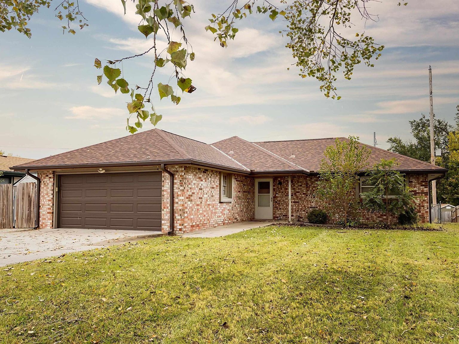 704 McClure St Junction City, KS 66441 - Thumbnail 2