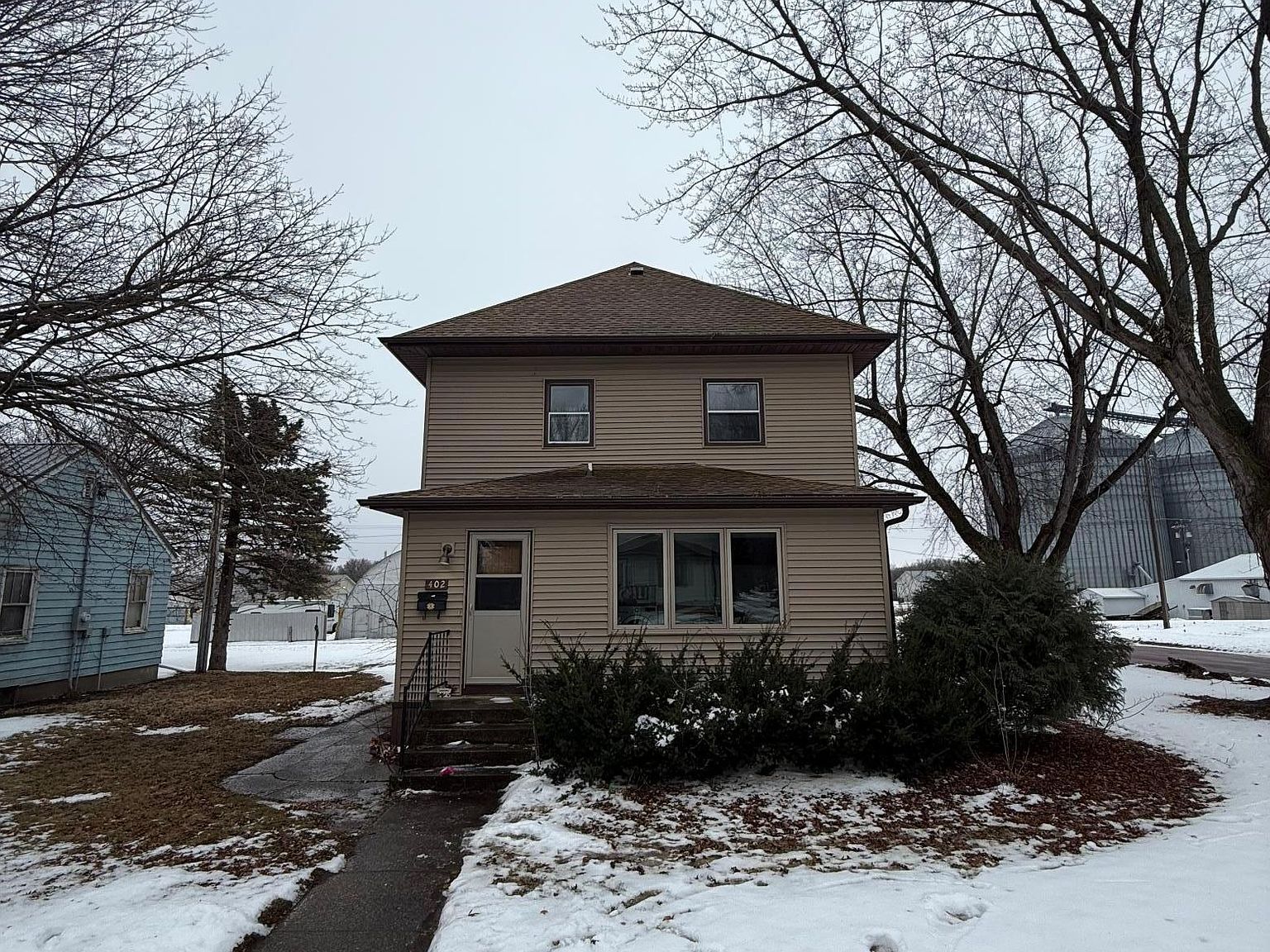 402 E Flynn St Redwood Falls, MN 56283 - Thumbnail 2