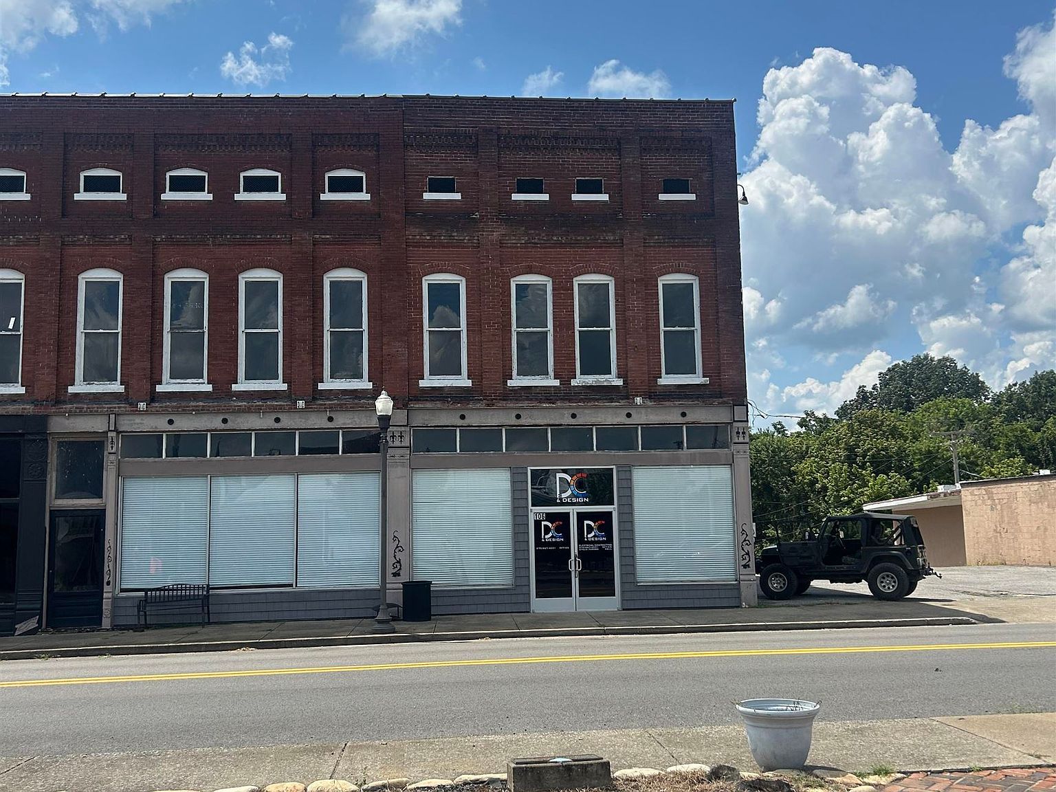 106 N Broadway St Providence, KY 42450 - Thumbnail 2