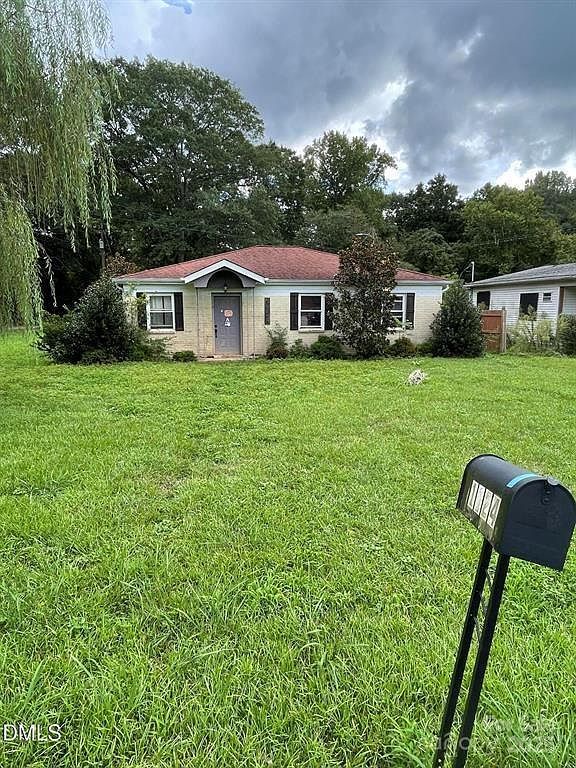 1124 Riverside Dr Charlotte, NC 28214 - Thumbnail 2